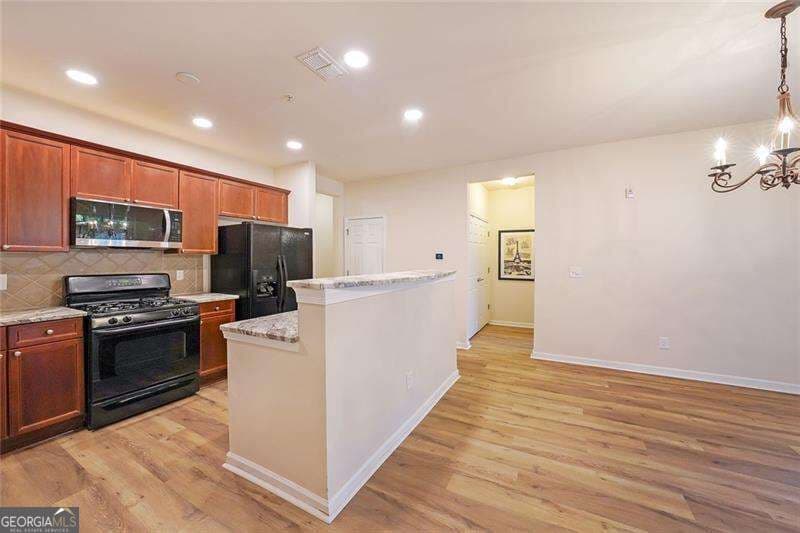 2 bedroom, 2 bathroom, 1,332 sq ft condominium for sale at 3150 WOODWALK Drive 3112, Atlanta, GA 30339 — photo 5