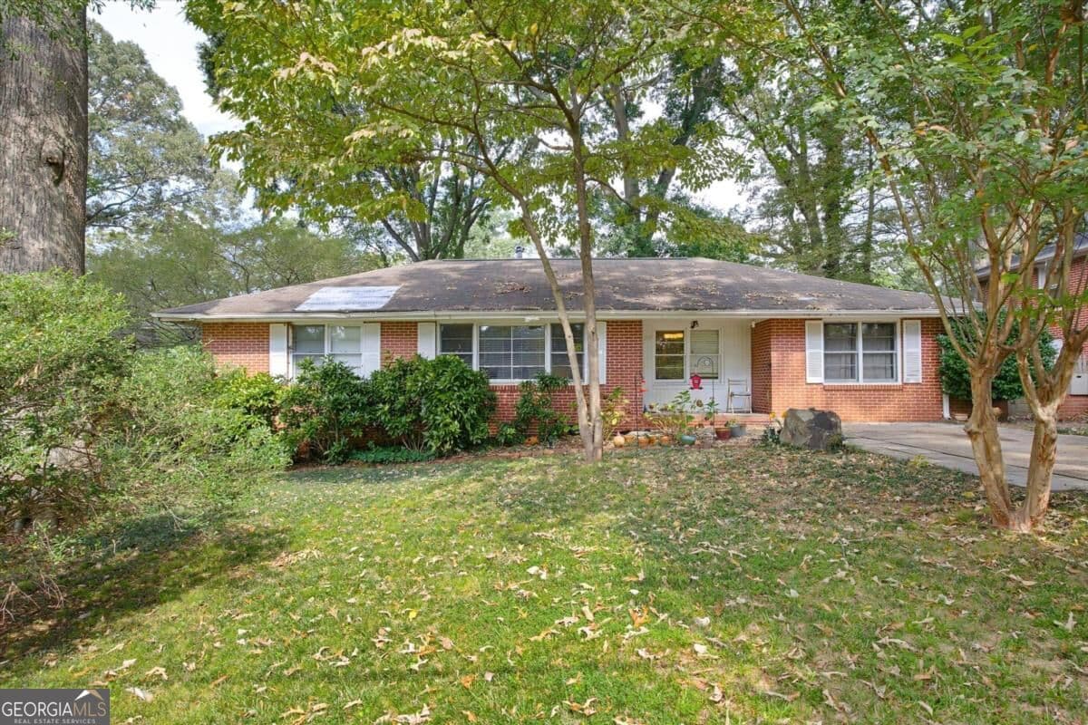 3 bedroom, 1 bathroom single family residence for sale at 2329 Engineers Drive, Marietta, GA 30067 — photo 2