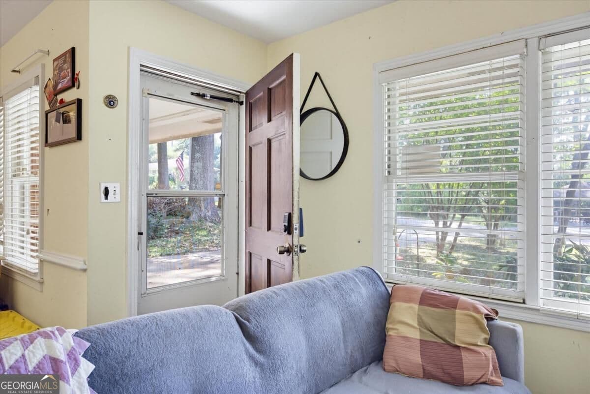 3 bedroom, 1 bathroom single family residence for sale at 2329 Engineers Drive, Marietta, GA 30067 — photo 4