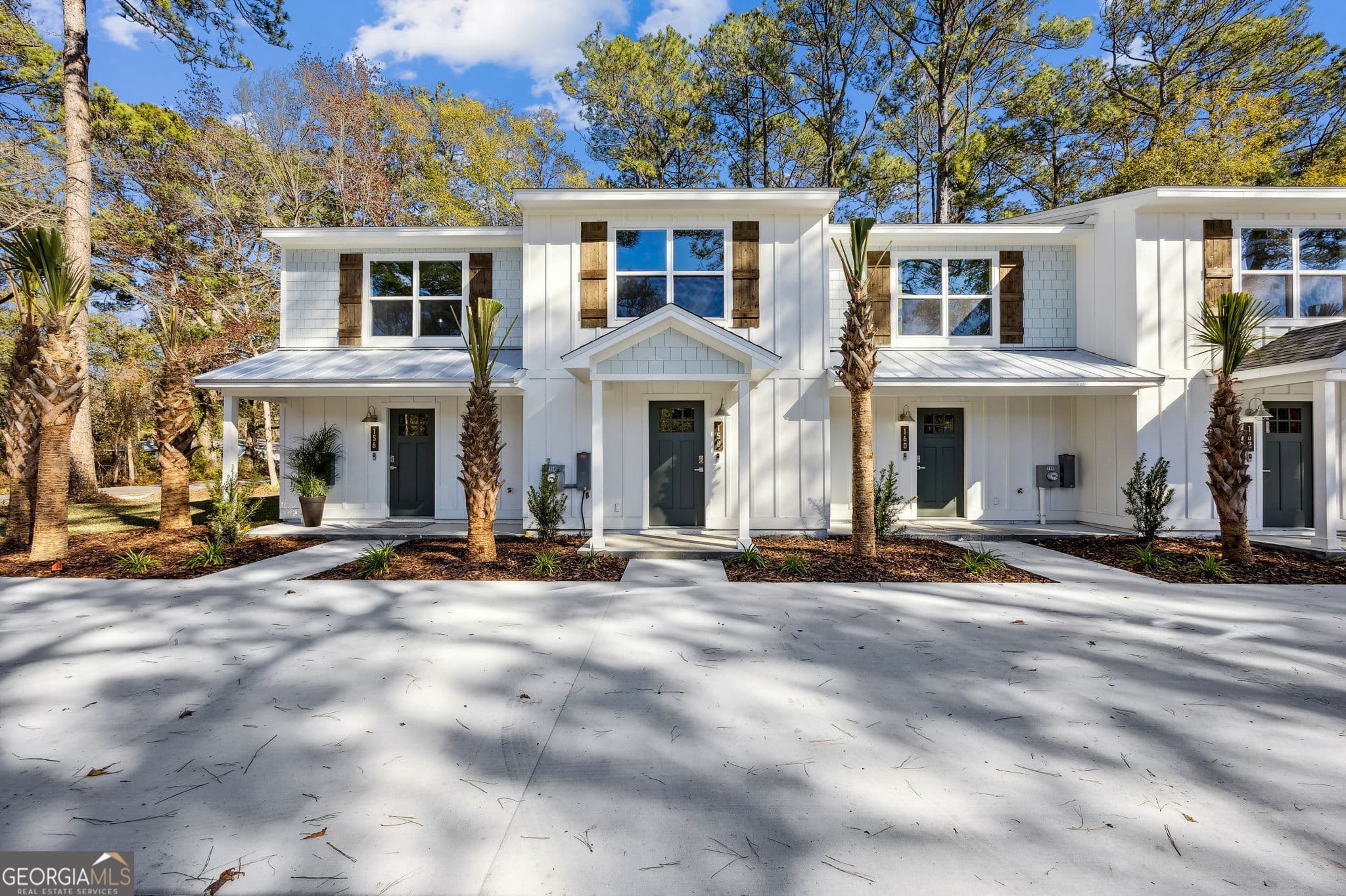 3 bedroom, 2.5 bathroom, 1,220 sq ft single family residence for sale at 162 Clarks Bluff Road, Kingsland, GA 31548