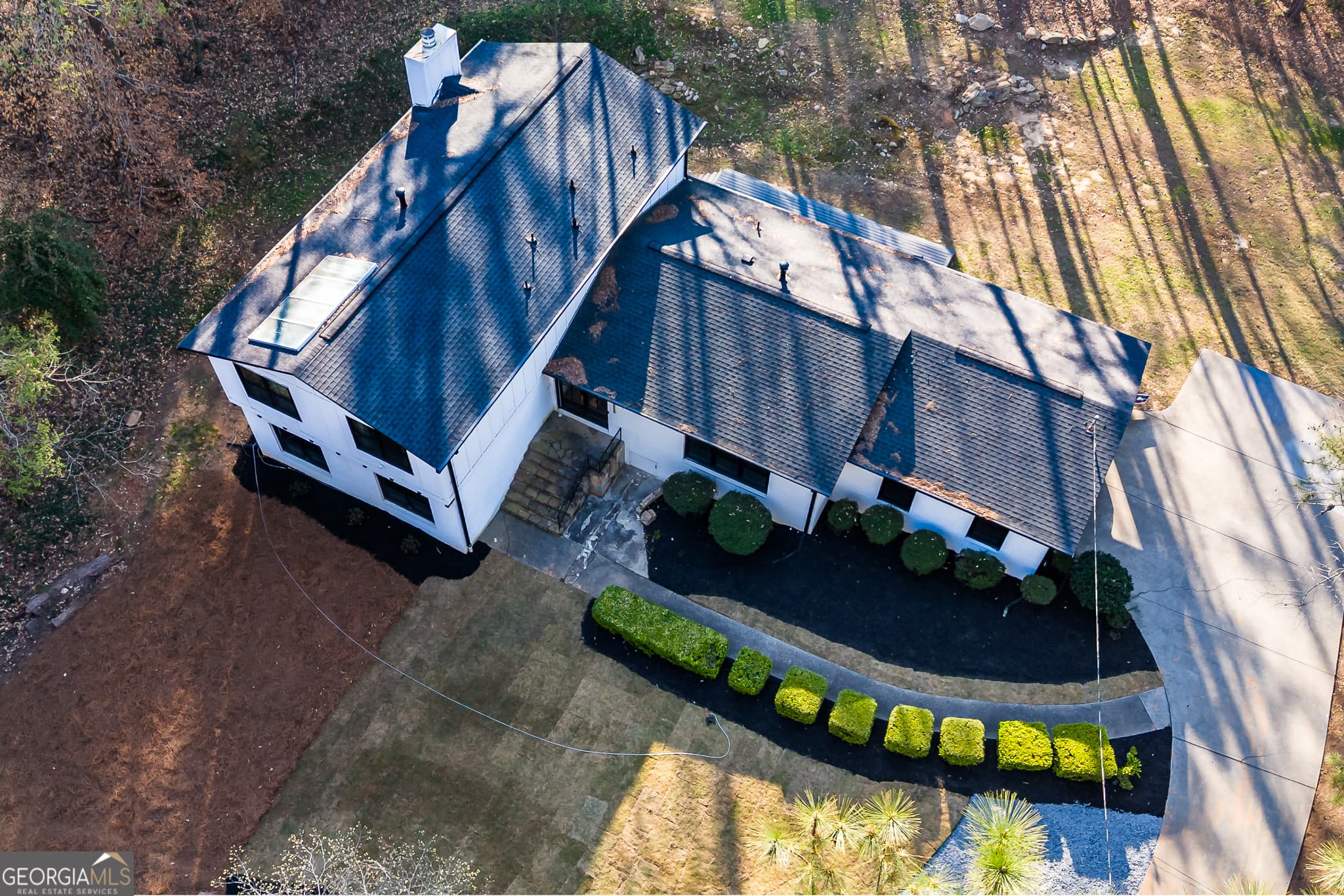 5 bedroom, 3.5 bathroom, 3,600 sq ft single family residence for sale at 855 Flamingo Drive, Atlanta, GA 30311 — photo 2