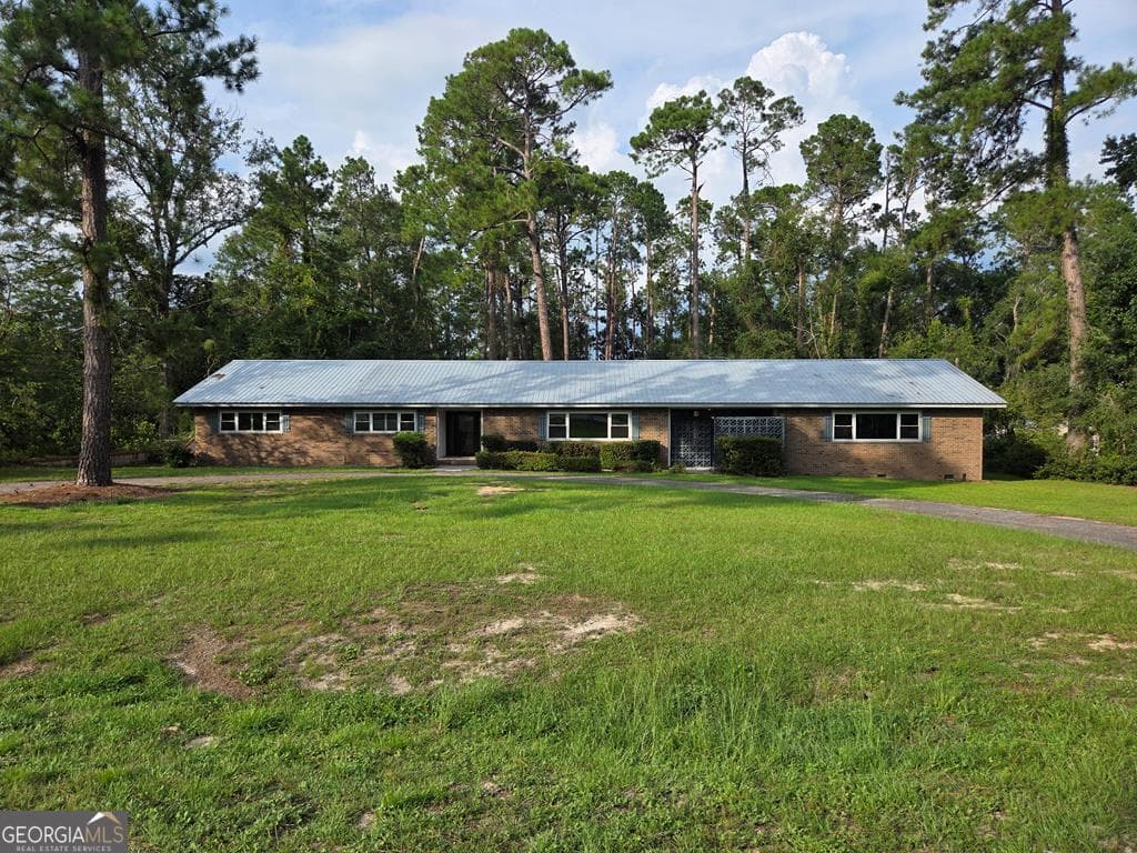 3 bedroom, 2 bathroom, 2,730 sq ft single family residence sold at 532 Kite Road, Swainsboro, GA 30401