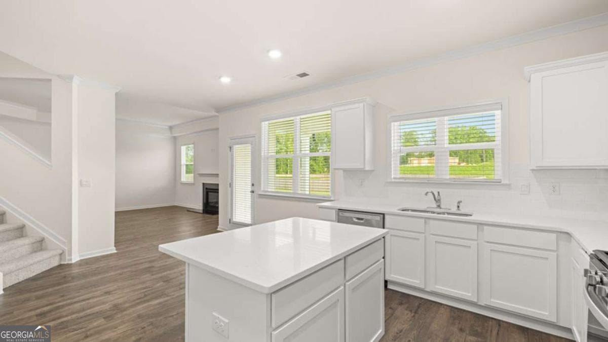 5 bedroom, 4 bathroom single family residence for sale at 3019 Champions Way, Loganville, GA 30052 — photo 5