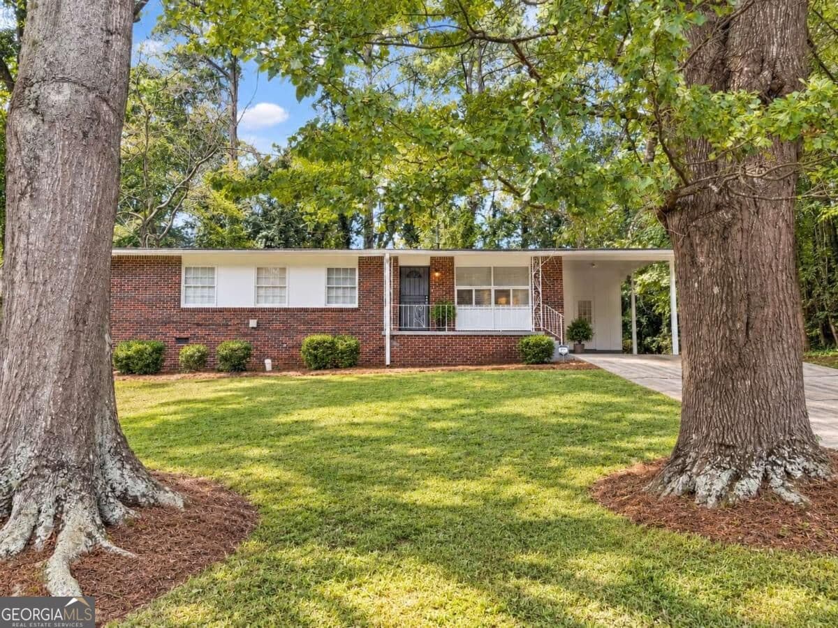 3 bedroom, 1.5 bathroom single family residence for rent at 2319 Collier Drive, Decatur, GA 30032 for $1,950 a month — photo 2