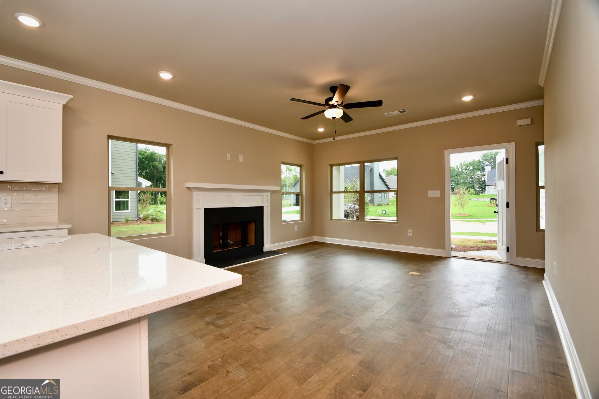 3 bedroom, 2.5 bathroom, 1,469 sq ft single family residence for sale at 327 Andover Drive, Athens, GA 30607 — photo 6