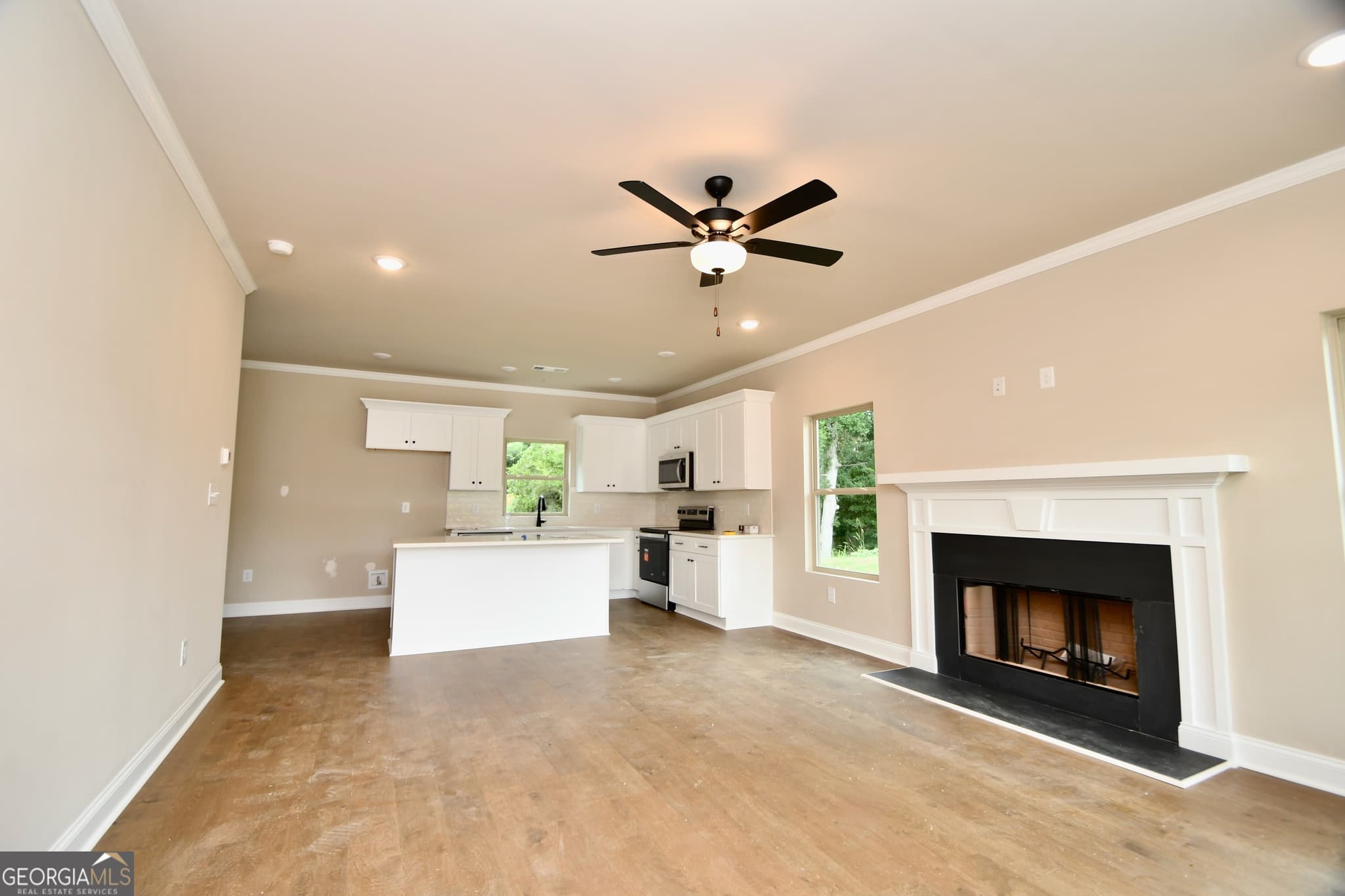 3 bedroom, 2.5 bathroom, 1,469 sq ft single family residence for sale at 327 Andover Drive, Athens, GA 30607 — photo 3