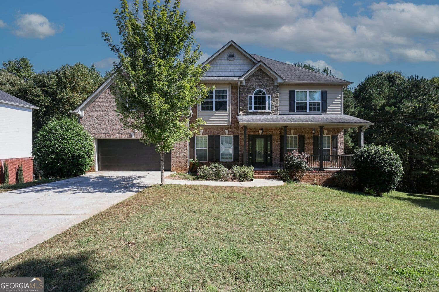 6 bedroom, 3.5 bathroom, 4,808 sq ft single family residence for rent at 2025 Jessica Way, Conyers, GA 30012 for $2,850 a month — photo 1 of 47