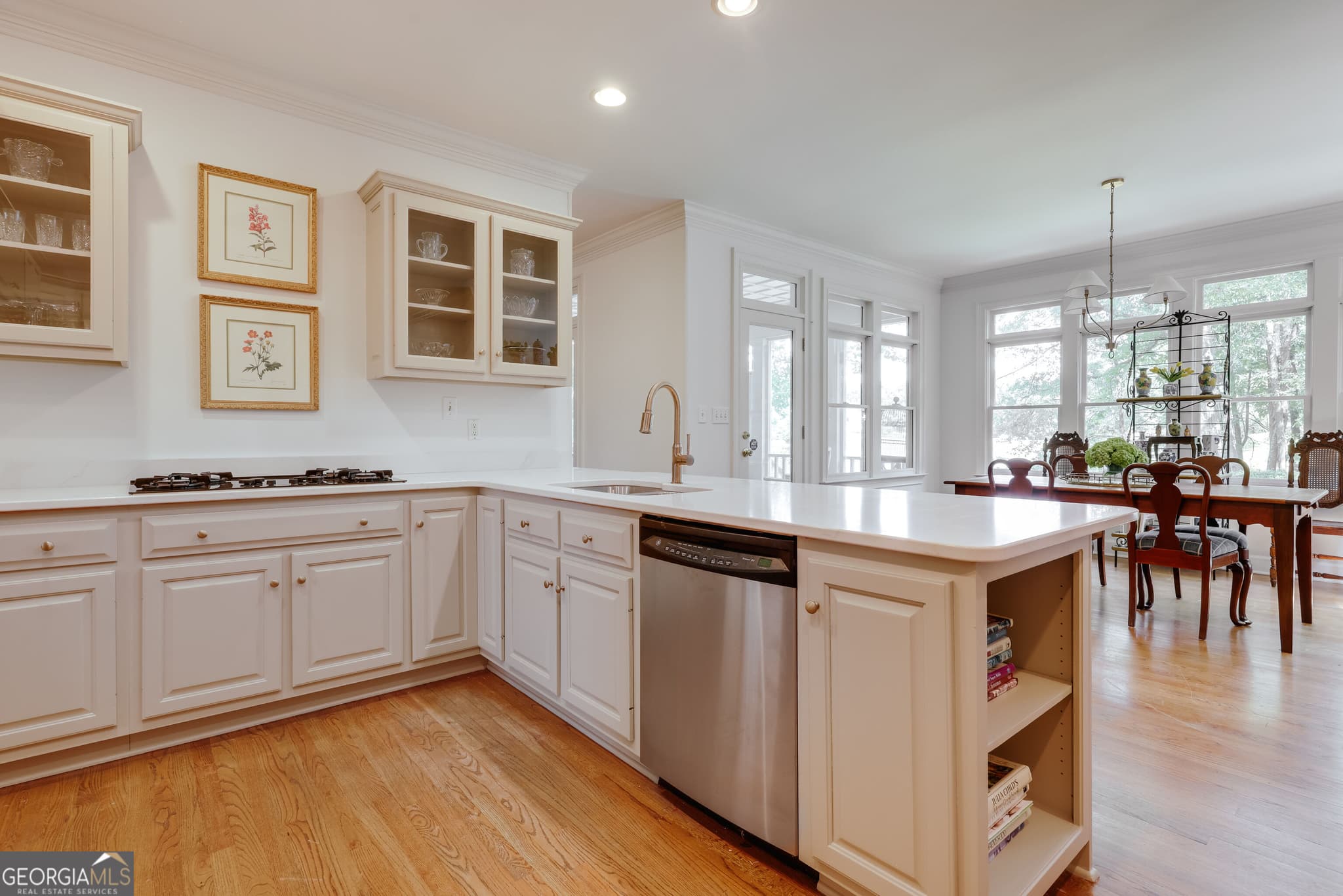 4 bedroom, 3.5 bathroom, 3,302 sq ft single family residence for sale at 1031 Millers Lake Drive, Watkinsville, GA 30677 — photo 6