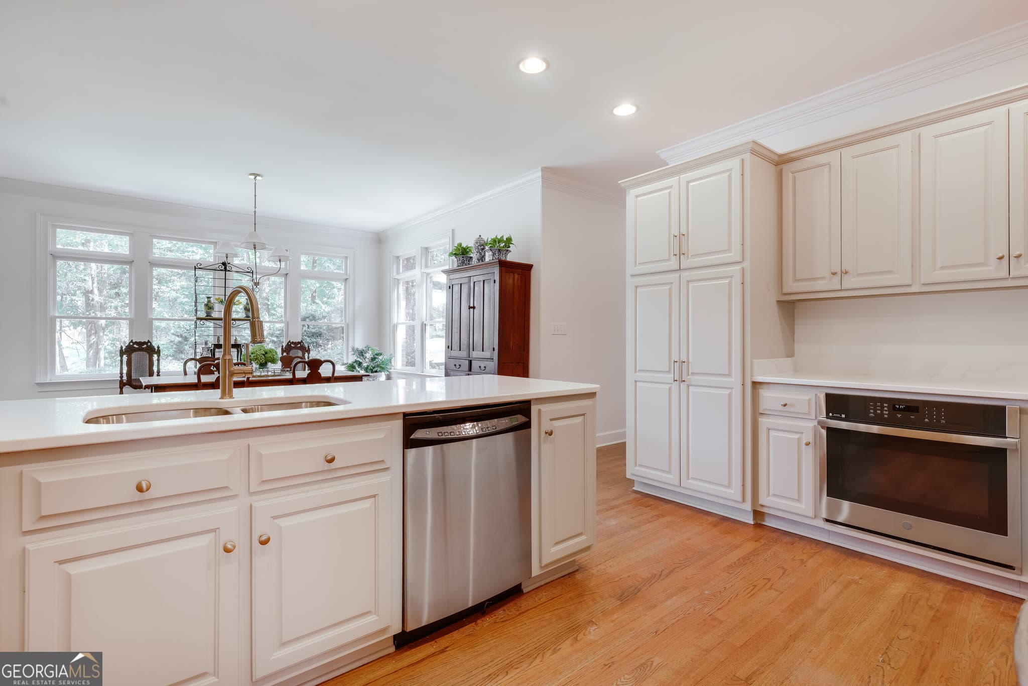 4 bedroom, 3.5 bathroom, 3,302 sq ft single family residence for sale at 1031 Millers Lake Drive, Watkinsville, GA 30677 — photo 7
