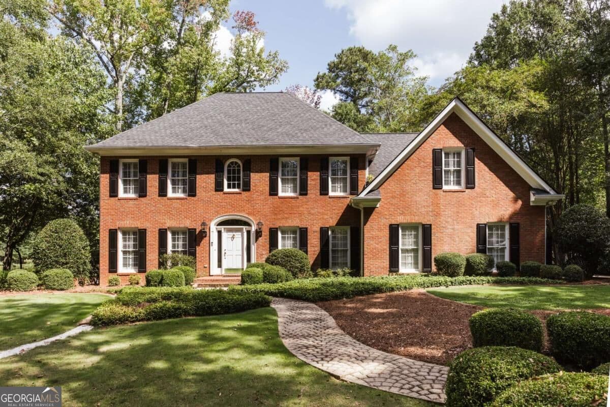 4 bedroom, 3.5 bathroom, 3,302 sq ft single family residence for sale at 1031 Millers Lake Drive, Watkinsville, GA 30677 — photo 1 of 80