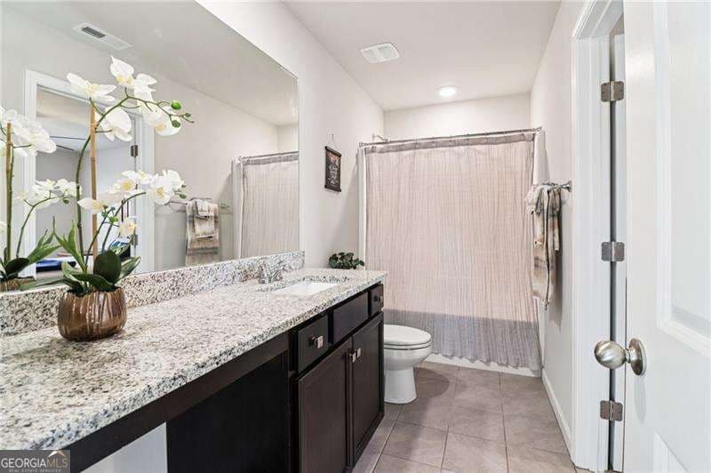 5 bedroom, 3 bathroom, 2,813 sq ft single family residence for sale at 2966 Cove View Court, Dacula, GA 30019 — photo 9