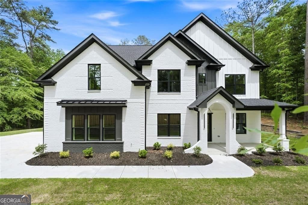 4 bedroom, 4.5 bathroom, 4,000 sq ft single family residence for sale at 880 Bramlett Shoals Road, Lawrenceville, GA 30045 — photo 1 of 64