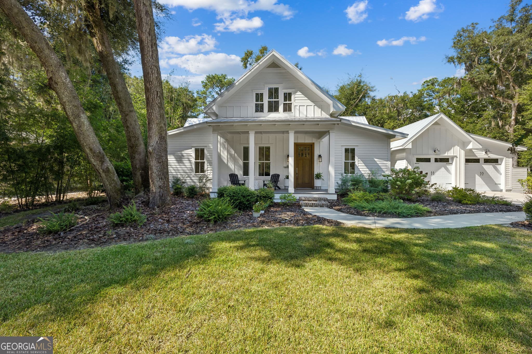 3 bedroom, 2 bathroom, 1,941 sq ft single family residence for sale at 402 Teather Drive, St. Marys, GA 31558 — photo 1 of 111