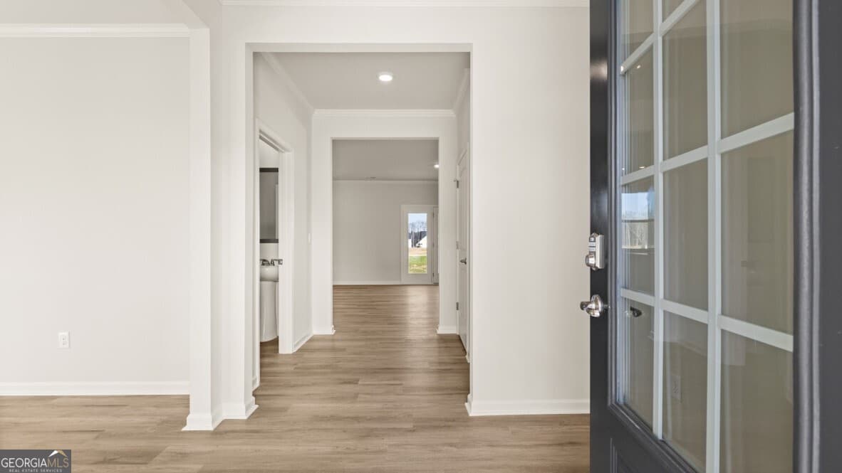4 bedroom, 3.5 bathroom, 2,890 sq ft single family residence for sale at 805 Shoreview Trail, Villa Rica, GA 30180 — photo 2