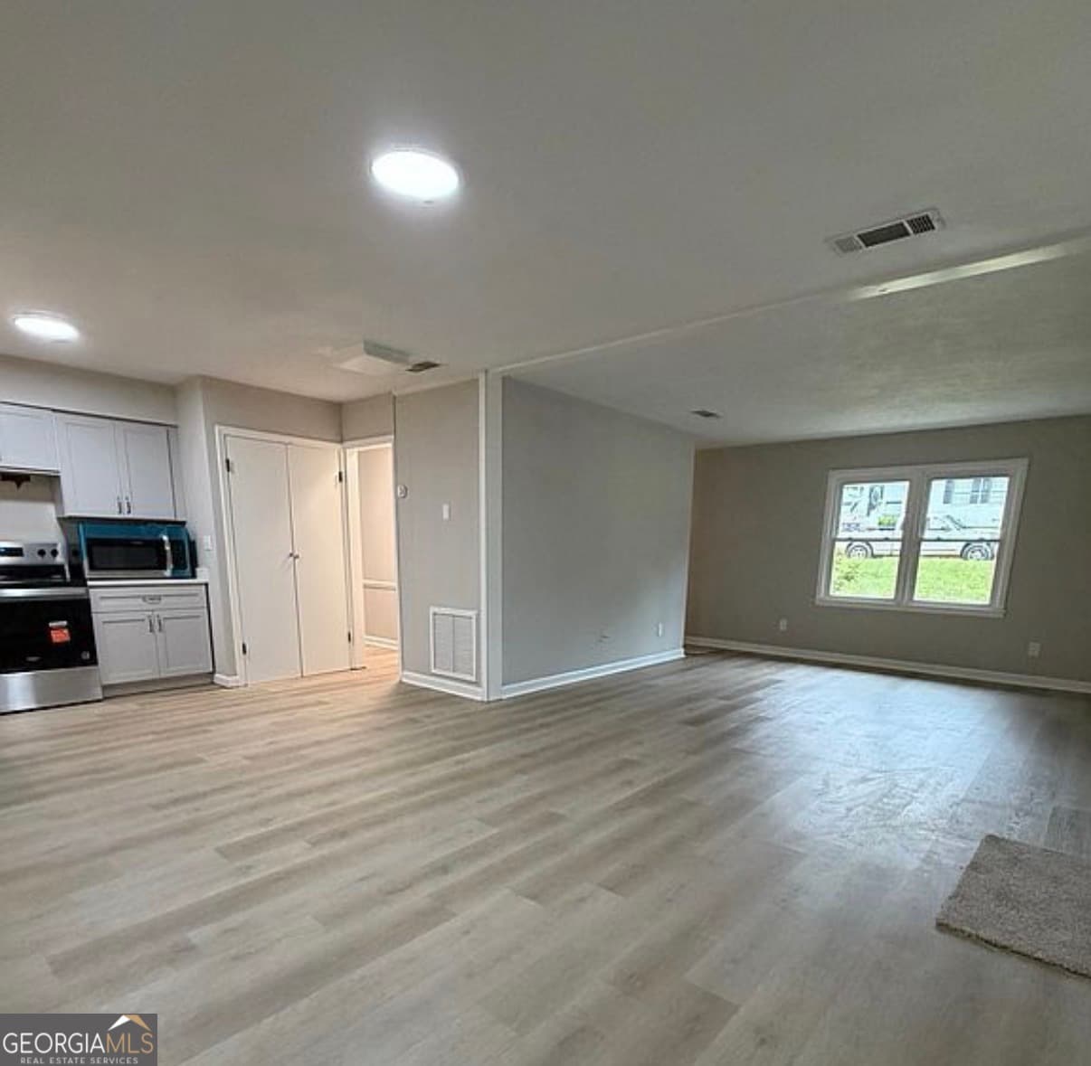 3 bedroom, 2 bathroom, 1,148 sq ft single family residence for sale at 922 Linda Lane, Manchester, GA 31816 — photo 2