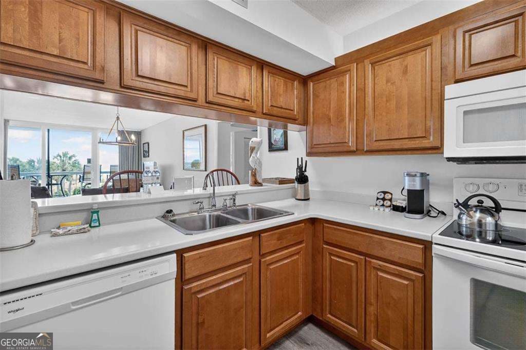 2 bedroom, 2 bathroom, 1,188 sq ft condominium for sale at 201 Neptune Road 349, St. Simons, GA 31522 — photo 9