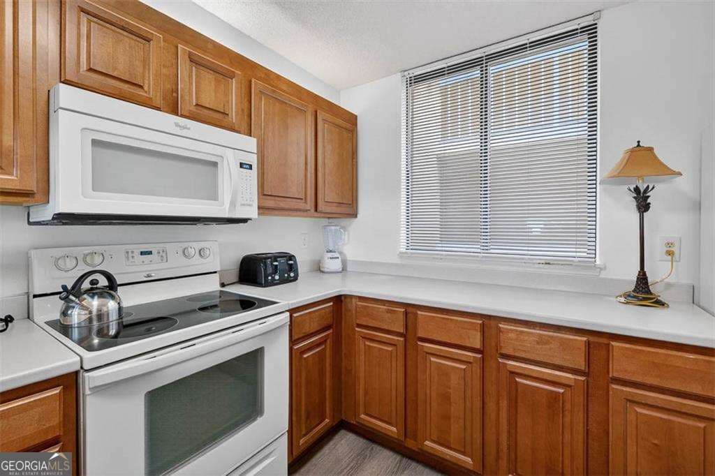 2 bedroom, 2 bathroom, 1,188 sq ft condominium for sale at 201 Neptune Road 349, St. Simons, GA 31522 — photo 8