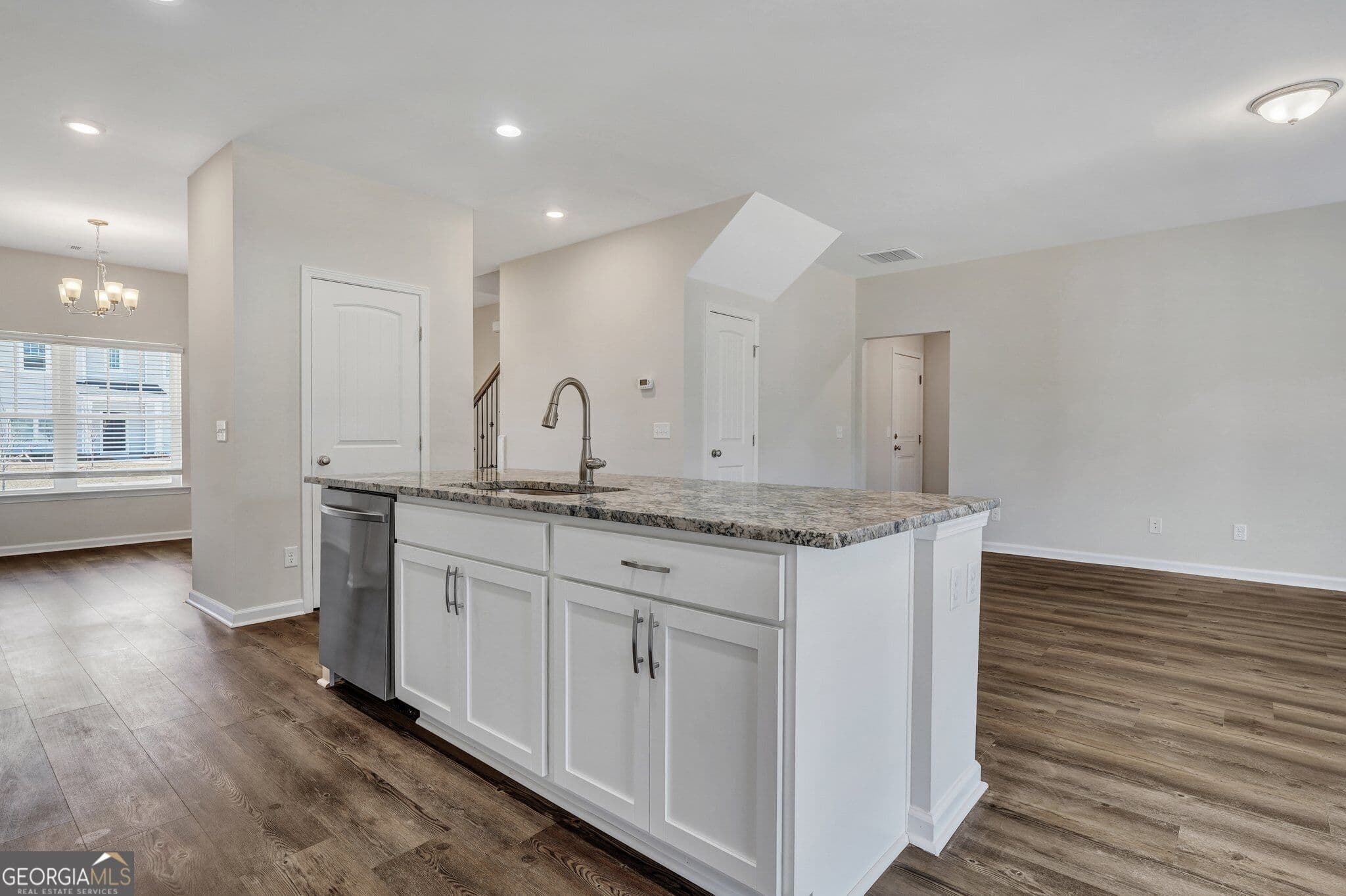 5 bedroom, 3 bathroom, 2,434 sq ft single family residence for sale at 114 Lakeview Pines Way, Statesboro, GA 30461 — photo 10