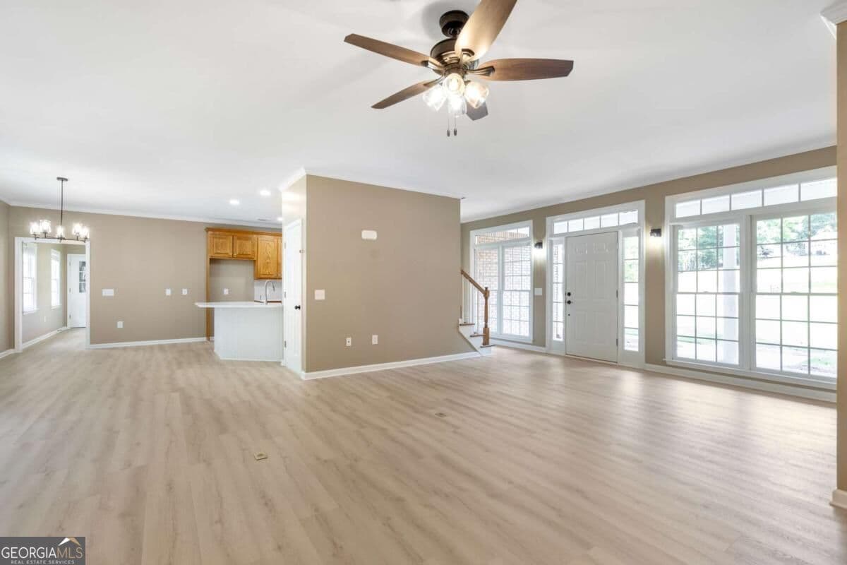 4 bedroom, 4 bathroom, 2,316 sq ft single family residence for sale at 759 stoneview Drive, Hoschton, GA 30548 — photo 9