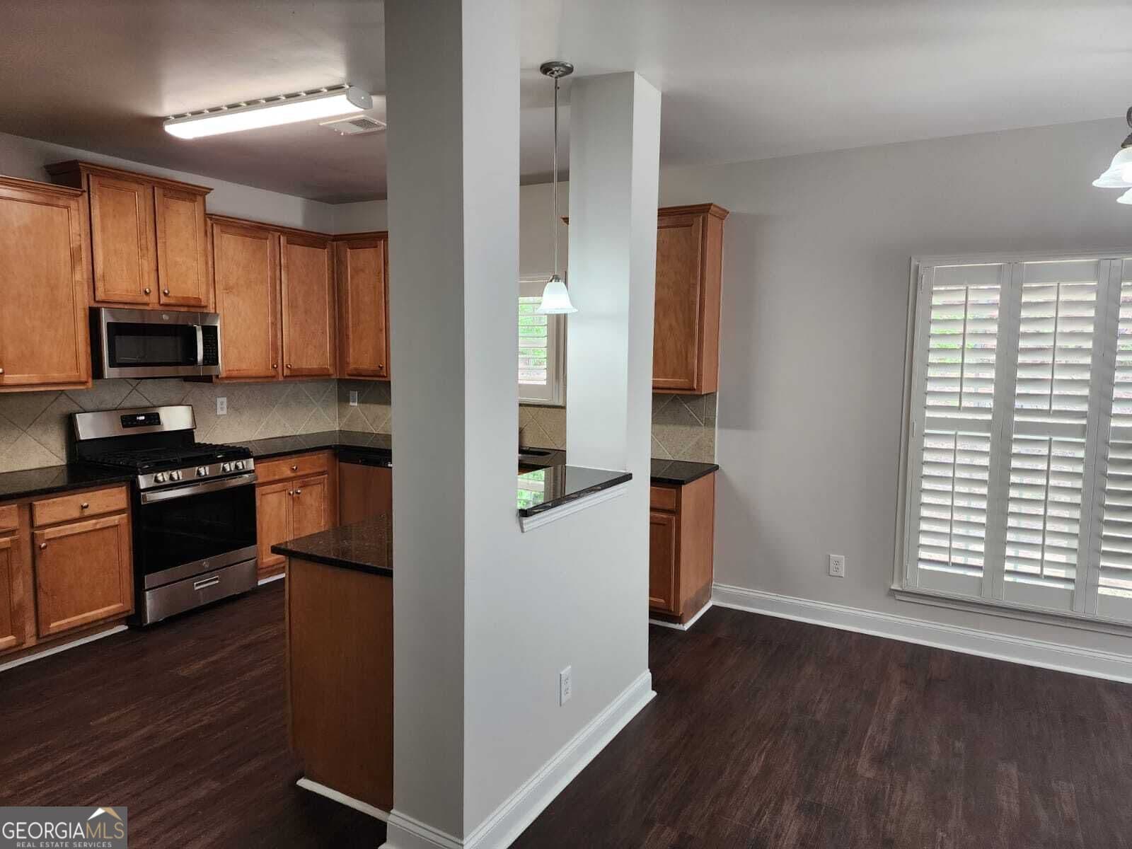 5 bedroom, 3 bathroom single family residence for rent at 465 Roland Manor Drive, Dacula, GA 30019 for $3,890 a month — photo 4