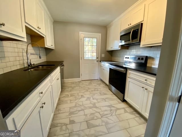 2 bedroom, 1 bathroom, 636 sq ft apartment for rent at 536 College Street APT 4, Atlanta, GA 30354 for $1,295 a month — photo 6