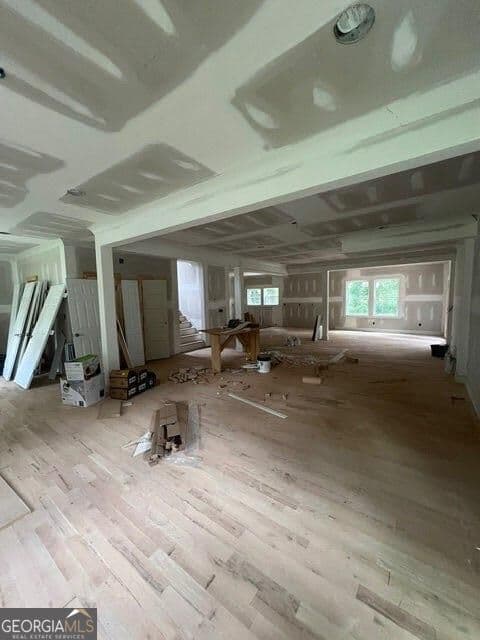 5 bedroom, 4.5 bathroom, 3,500 sq ft single family residence for sale at 155 Watson Circle, Atlanta, GA 30317 — photo 9
