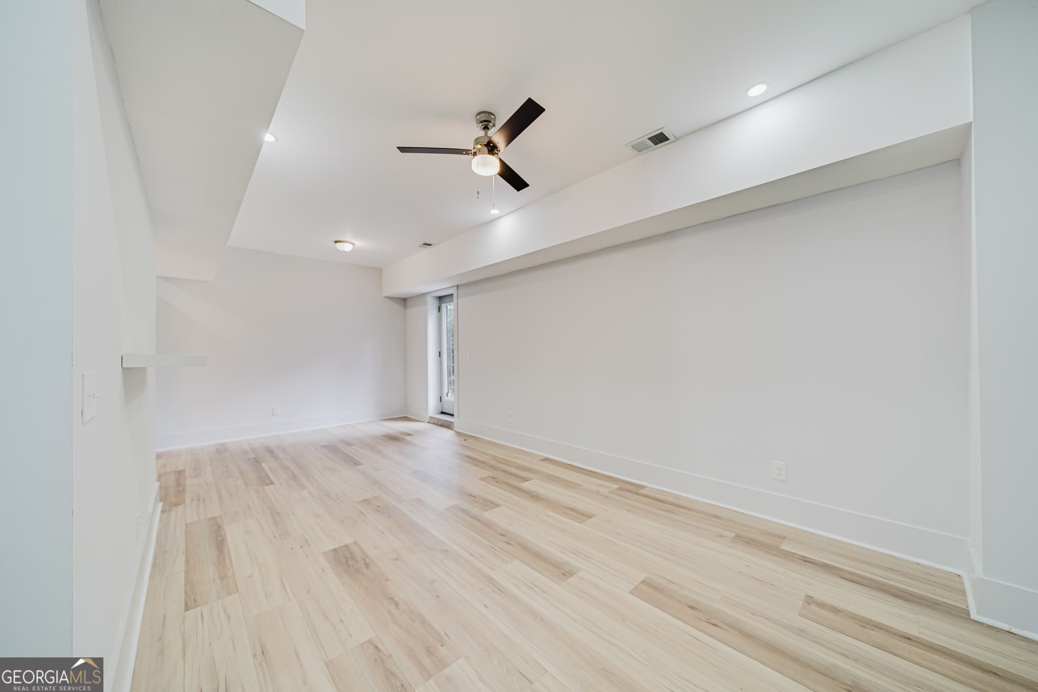 3 bedroom, 2.5 bathroom, 1,248 sq ft single family residence for sale at 2819 Cherry Avenue, Macon, GA 31204 — photo 7