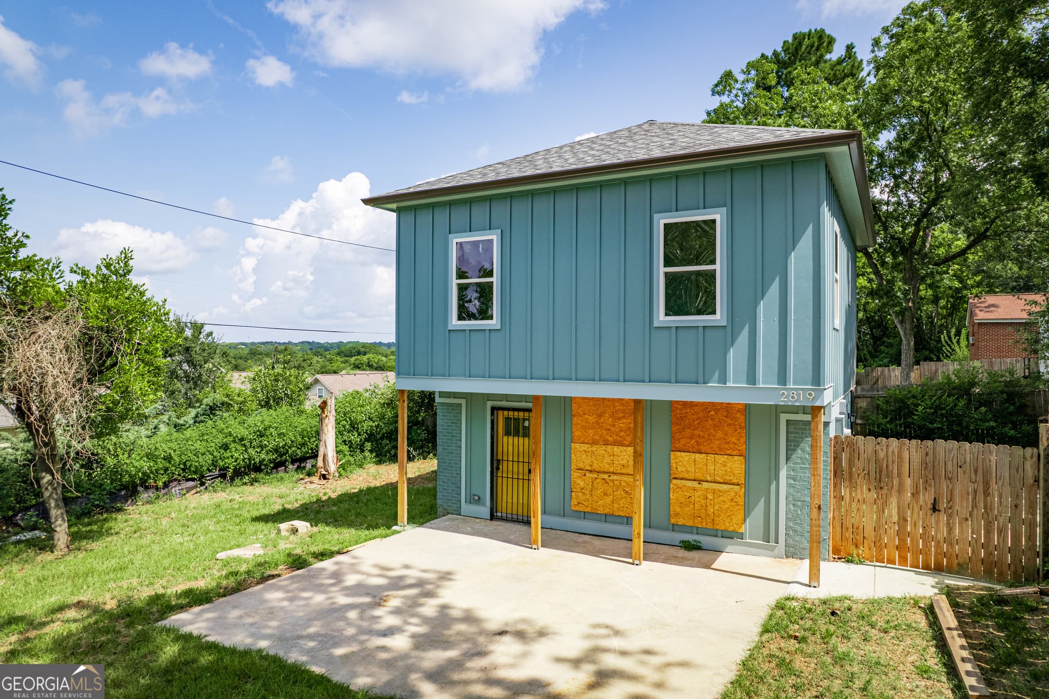 3 bedroom, 2.5 bathroom, 1,248 sq ft single family residence for sale at 2819 Cherry Avenue, Macon, GA 31204