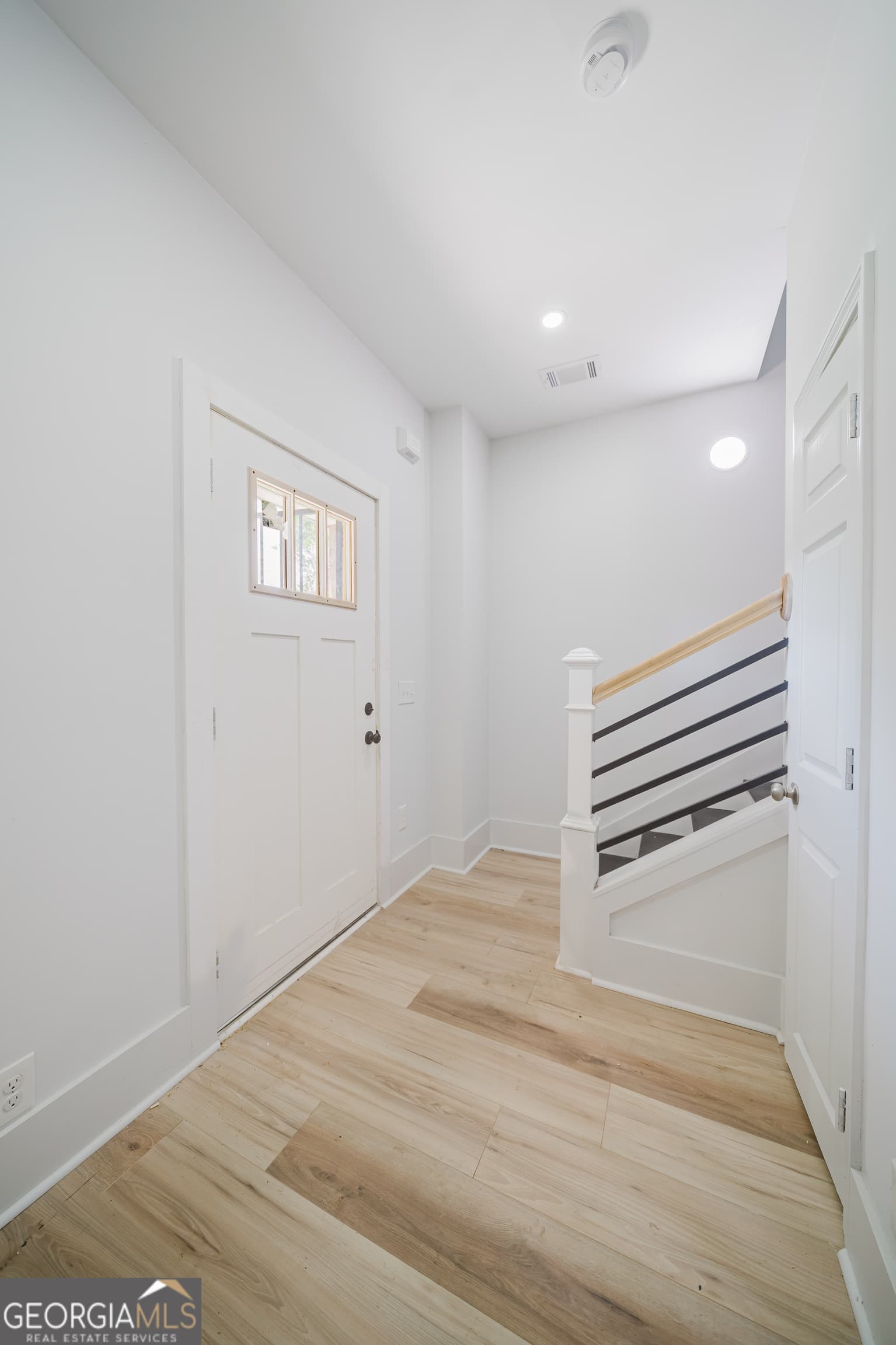 3 bedroom, 2.5 bathroom, 1,248 sq ft single family residence for sale at 2819 Cherry Avenue, Macon, GA 31204 — photo 9