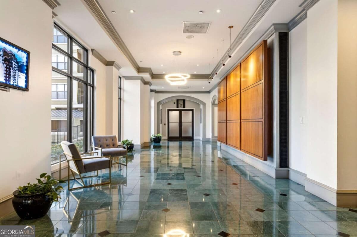 1 bedroom, 1.5 bathroom, 935 sq ft condominium for sale at 799 Hammond Drive 226, Sandy Springs, GA 30328 — photo 4