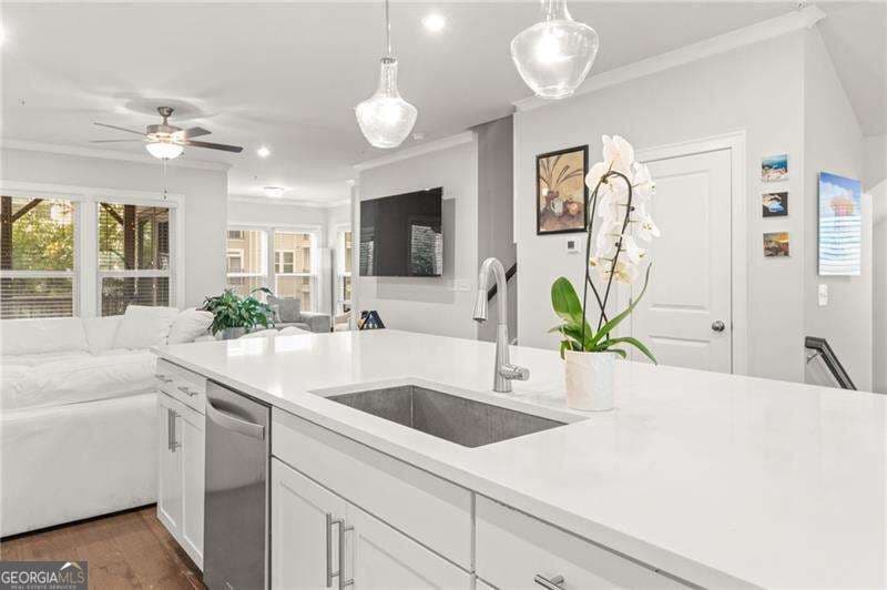 3 bedroom, 4 bathroom, 2,928 sq ft townhouse for rent at 1153 Rivard Circle, Atlanta, GA 30318 for $4,000 a month — photo 7