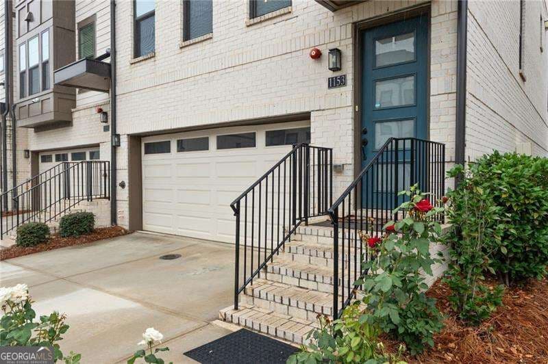3 bedroom, 4 bathroom, 2,928 sq ft townhouse for rent at 1153 Rivard Circle, Atlanta, GA 30318 for $4,000 a month — photo 3