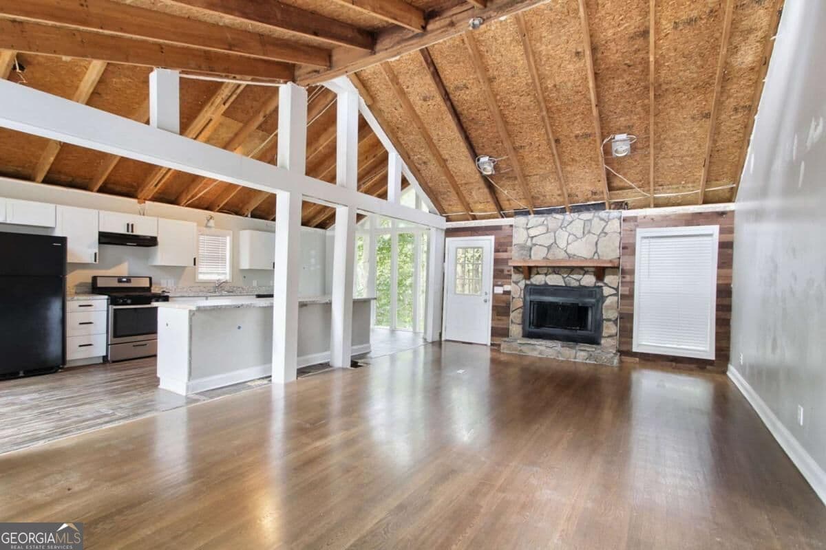 5 bedroom, 2 bathroom, 2,978 sq ft single family residence for sale at 756 Cedar Creek Way, Woodstock, GA 30189 — photo 5