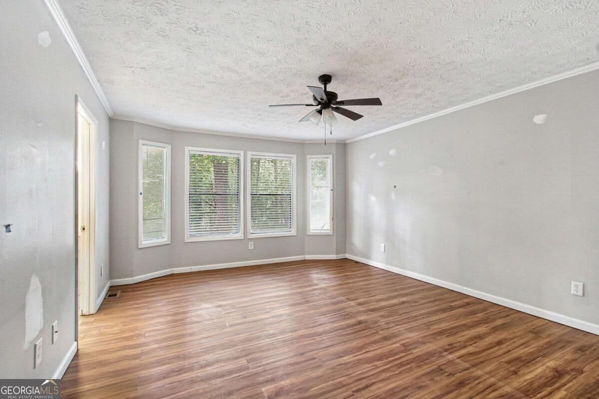 5 bedroom, 2 bathroom, 2,978 sq ft single family residence for sale at 756 Cedar Creek Way, Woodstock, GA 30189 — photo 9