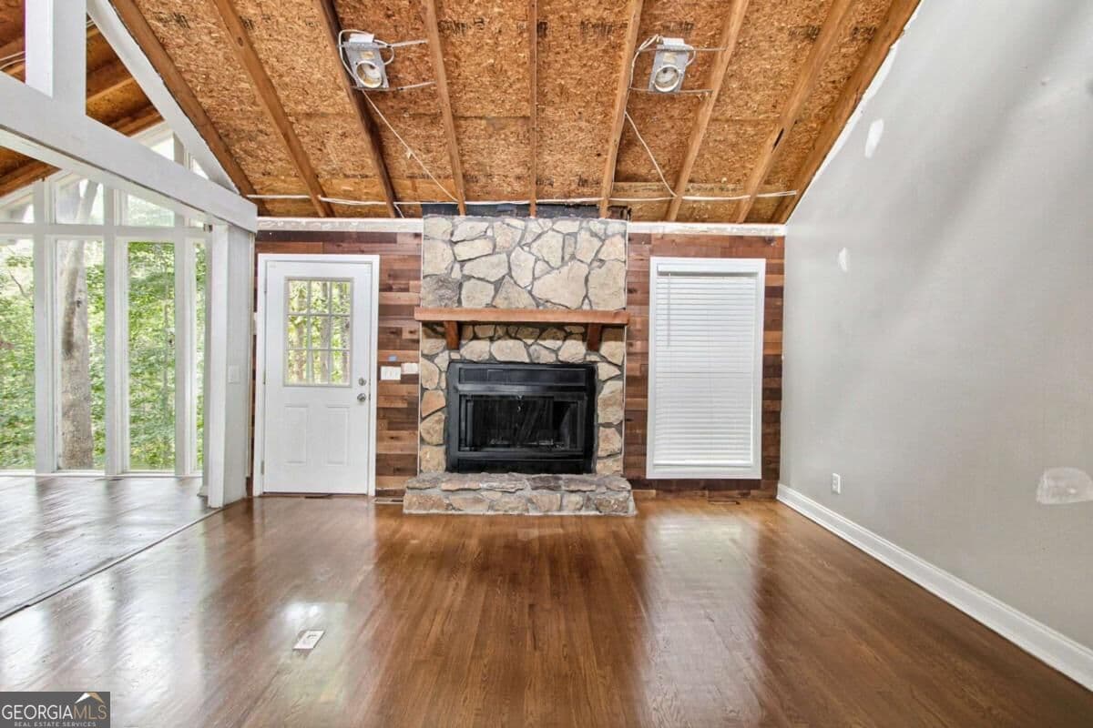 5 bedroom, 2 bathroom, 2,978 sq ft single family residence for sale at 756 Cedar Creek Way, Woodstock, GA 30189 — photo 4