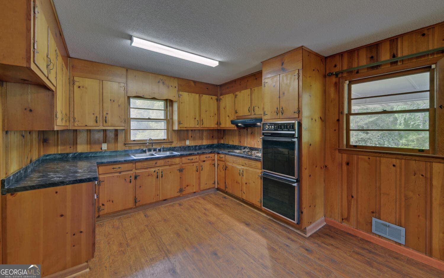 3 bedroom, 1.5 bathroom, 1,175 sq ft single family residence for sale at 586 Collins Road, Toccoa, GA 30577 — photo 7