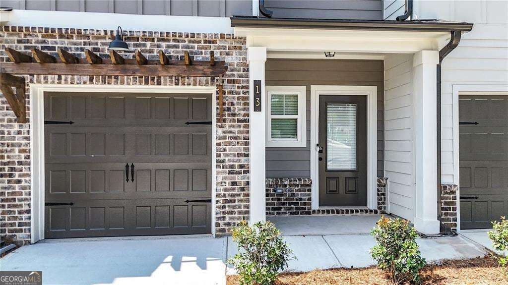 3 bedroom, 2.5 bathroom, 1,585 sq ft townhouse for sale at 13 Sparks Way, Austell, GA 30106 — photo 2