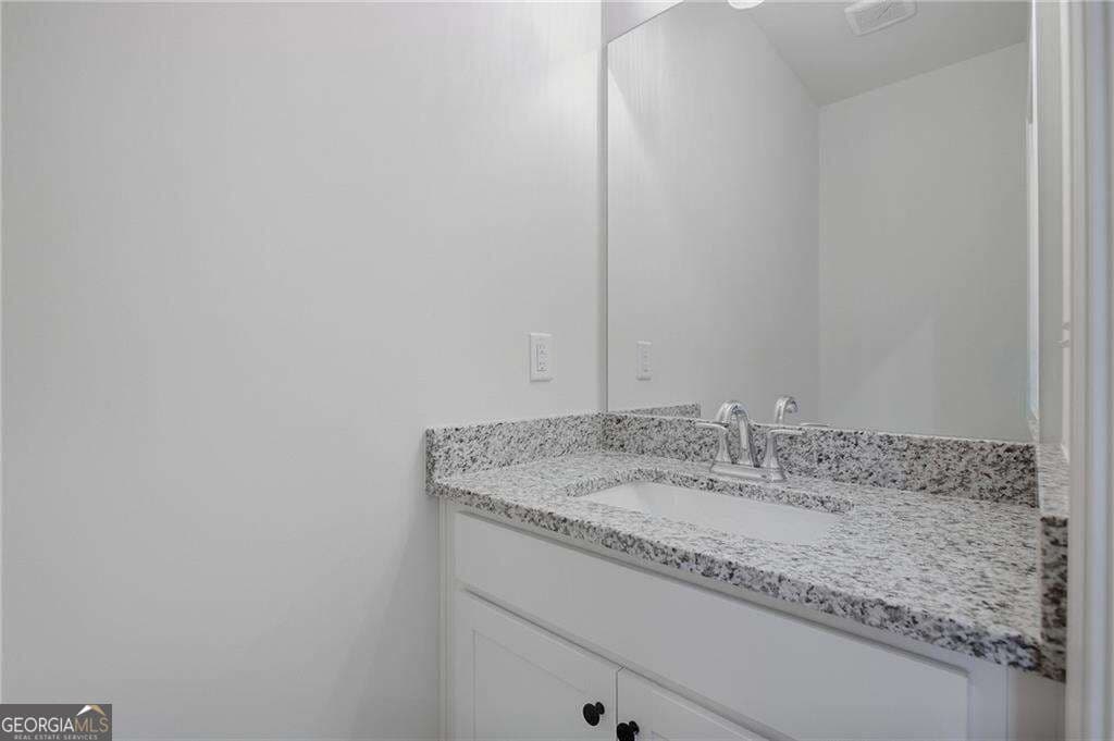 3 bedroom, 2.5 bathroom, 1,585 sq ft townhouse for sale at 13 Sparks Way, Austell, GA 30106 — photo 7
