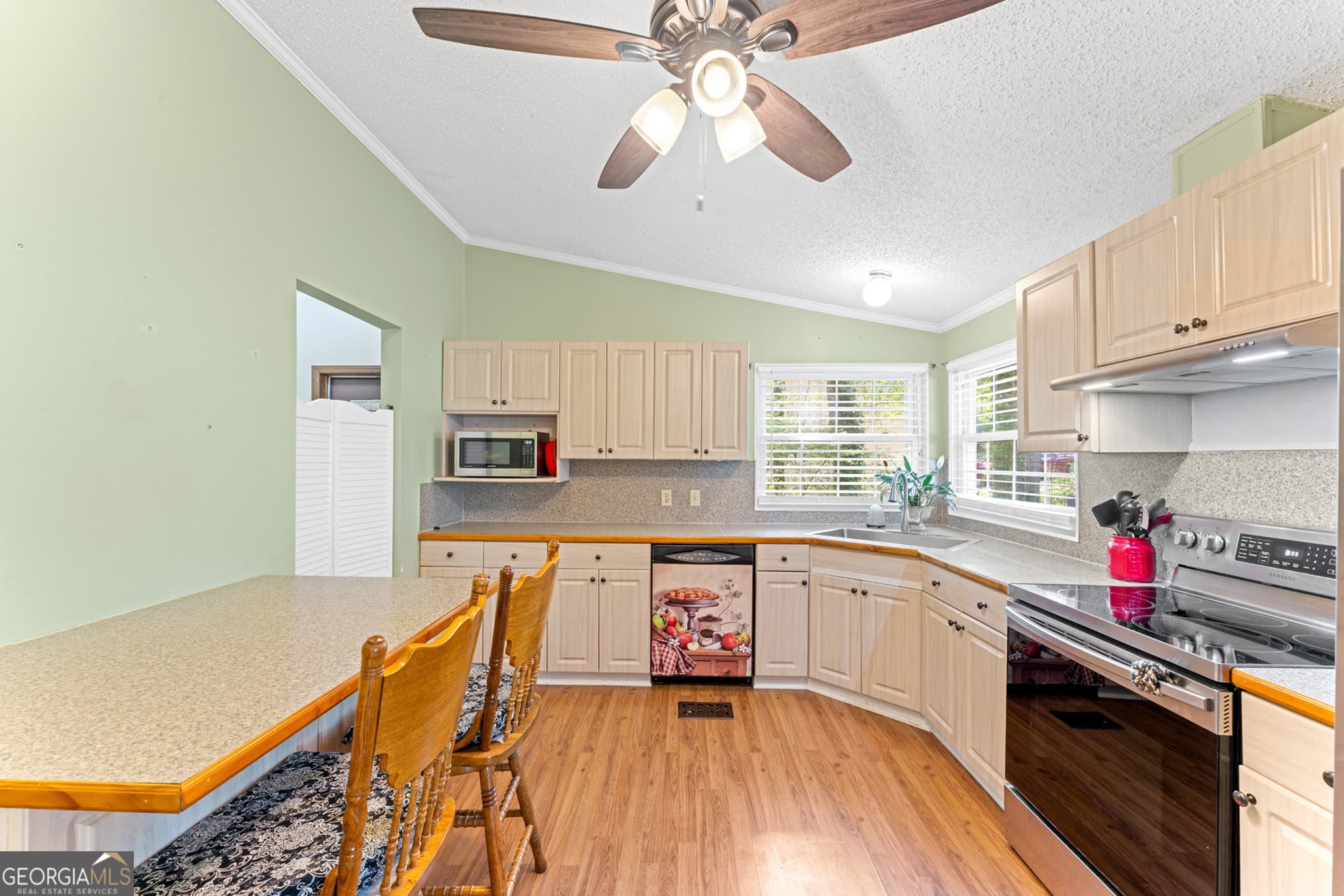 3 bedroom, 2 bathroom, 1,560 sq ft single family residence for sale at 647 Lake Harbor Trail, Martin, GA 30557 — photo 9