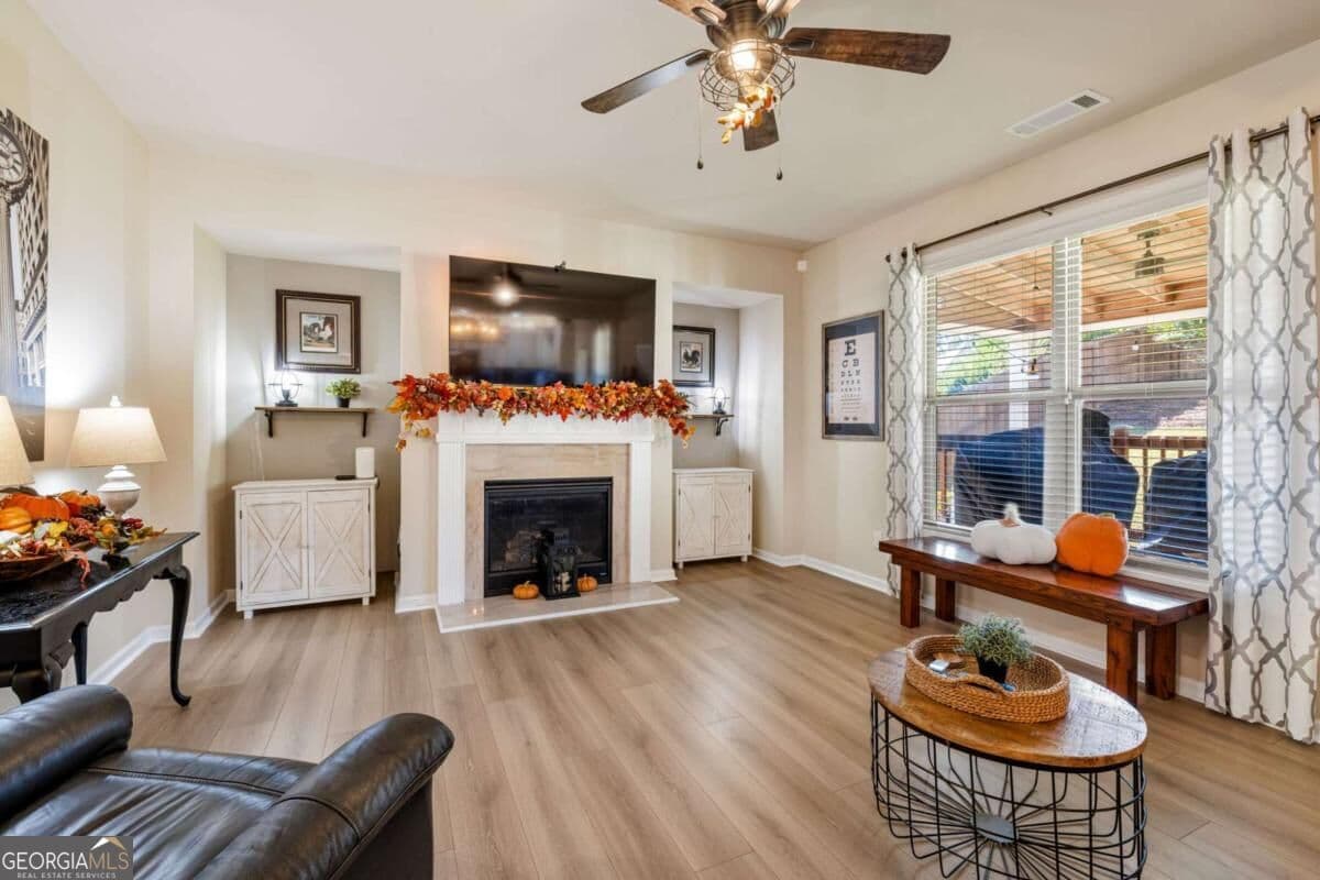 4 bedroom, 2.5 bathroom, 2,419 sq ft single family residence for sale at 4690 Settlers Grove Road, Cumming, GA 30028 — photo 3