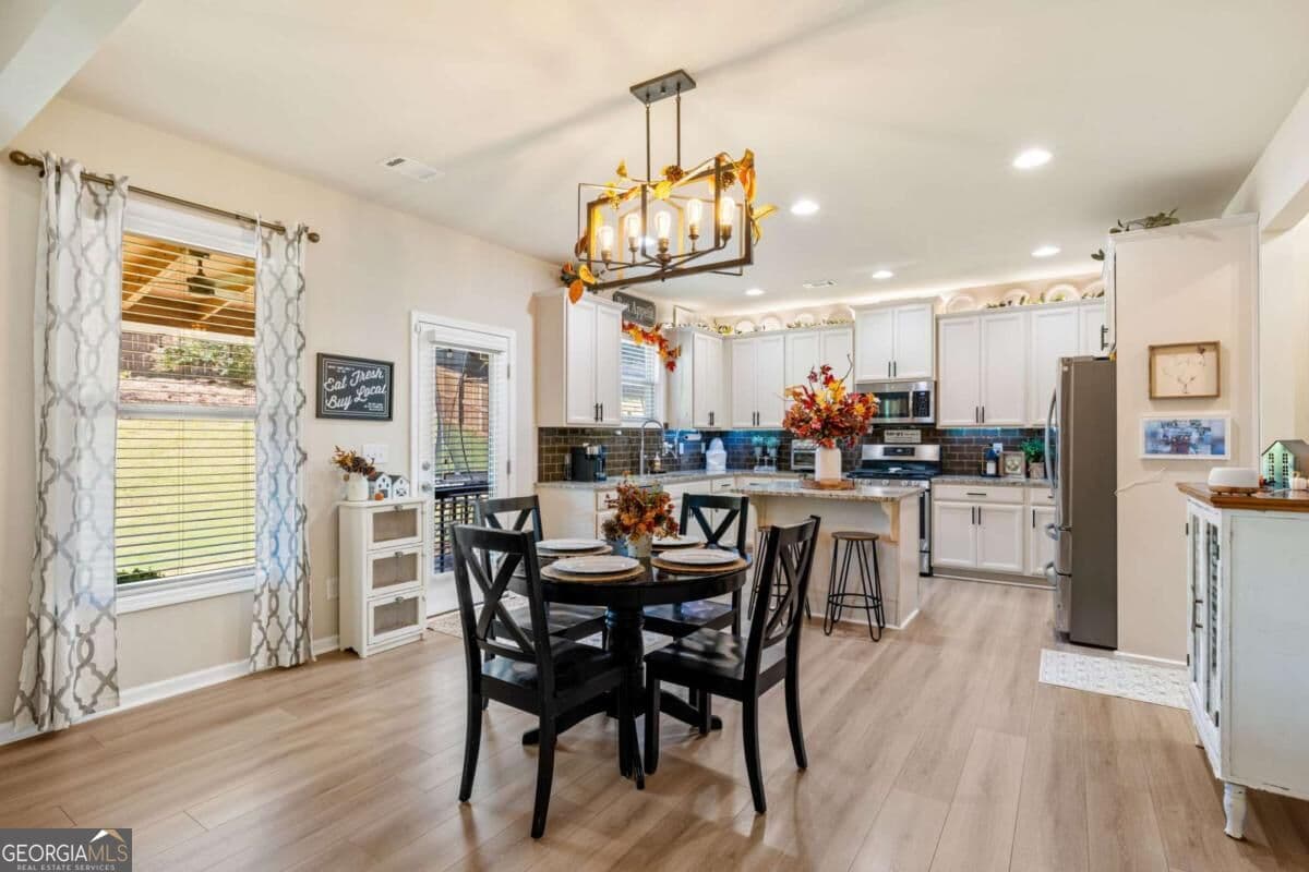 4 bedroom, 2.5 bathroom, 2,419 sq ft single family residence for sale at 4690 Settlers Grove Road, Cumming, GA 30028 — photo 8