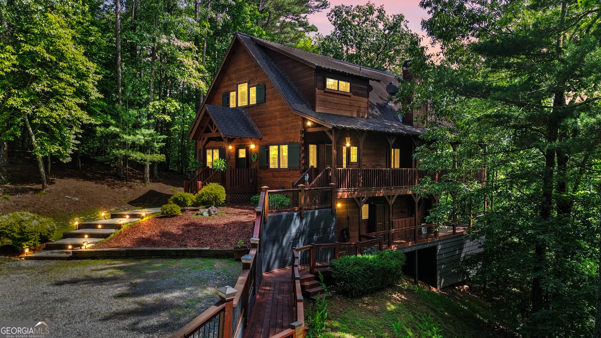 4 bedroom, 3 bathroom, 3,148 sq ft cabin,single family residence sold at 111 Dryad Court, Ellijay, GA 30540