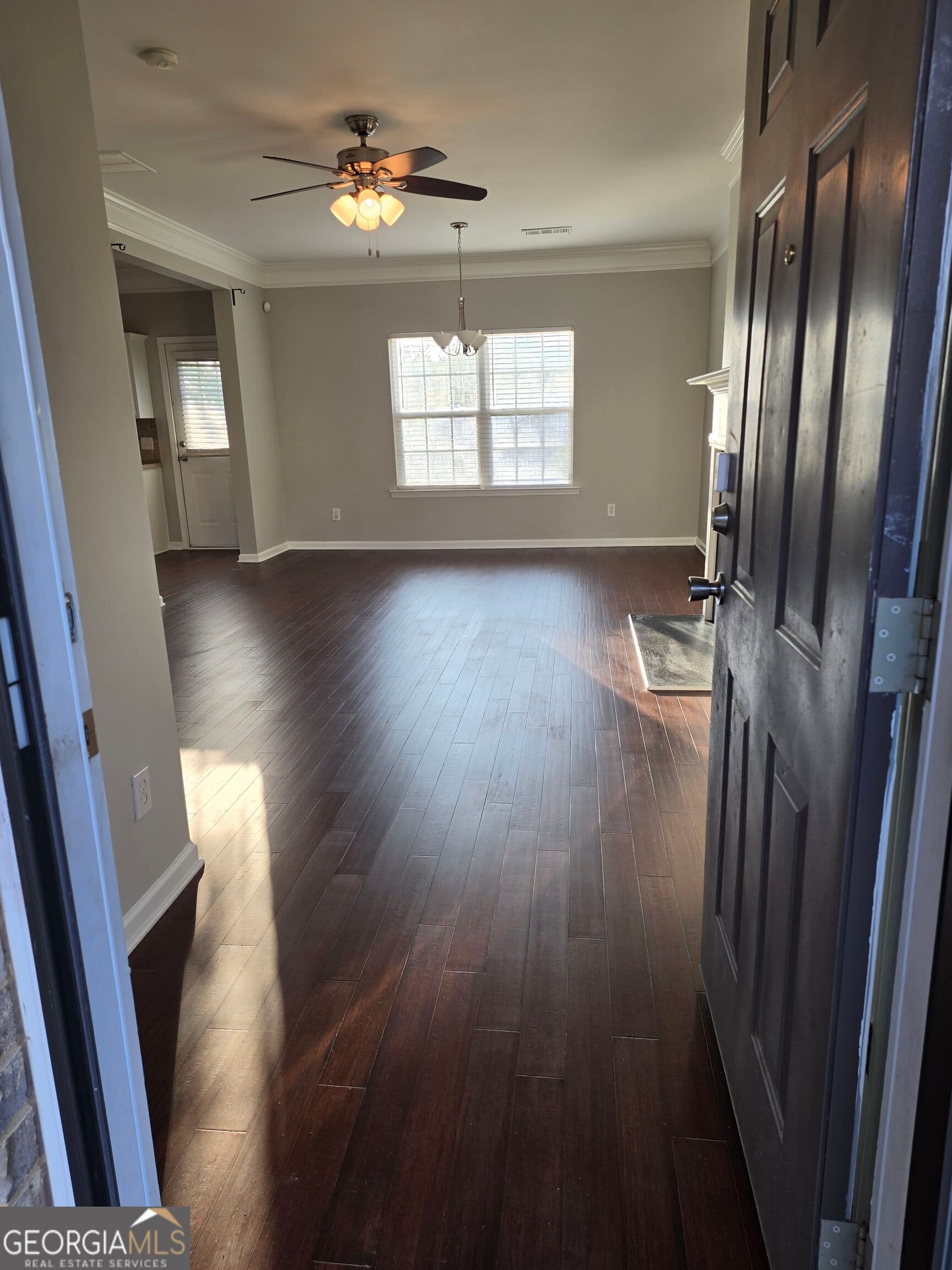 3 bedroom, 2.5 bathroom, 1,556 sq ft townhouse for sale at 2432 Black Forest Drive, Conyers, GA 30012 — photo 3