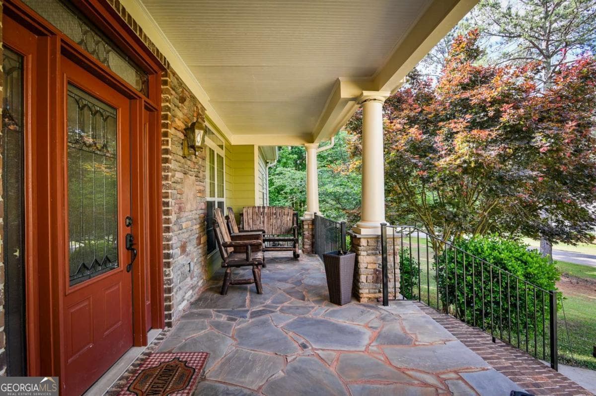 6 bedroom, 3.5 bathroom, 5,166 sq ft single family residence for sale at 283 Creekside Drive, Arnoldsville, GA 30619 — photo 5