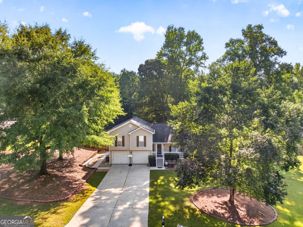 4 bedroom, 3 bathroom, 1,778 sq ft single family residence for sale at 1578 Madison Court, Bethlehem, GA 30620