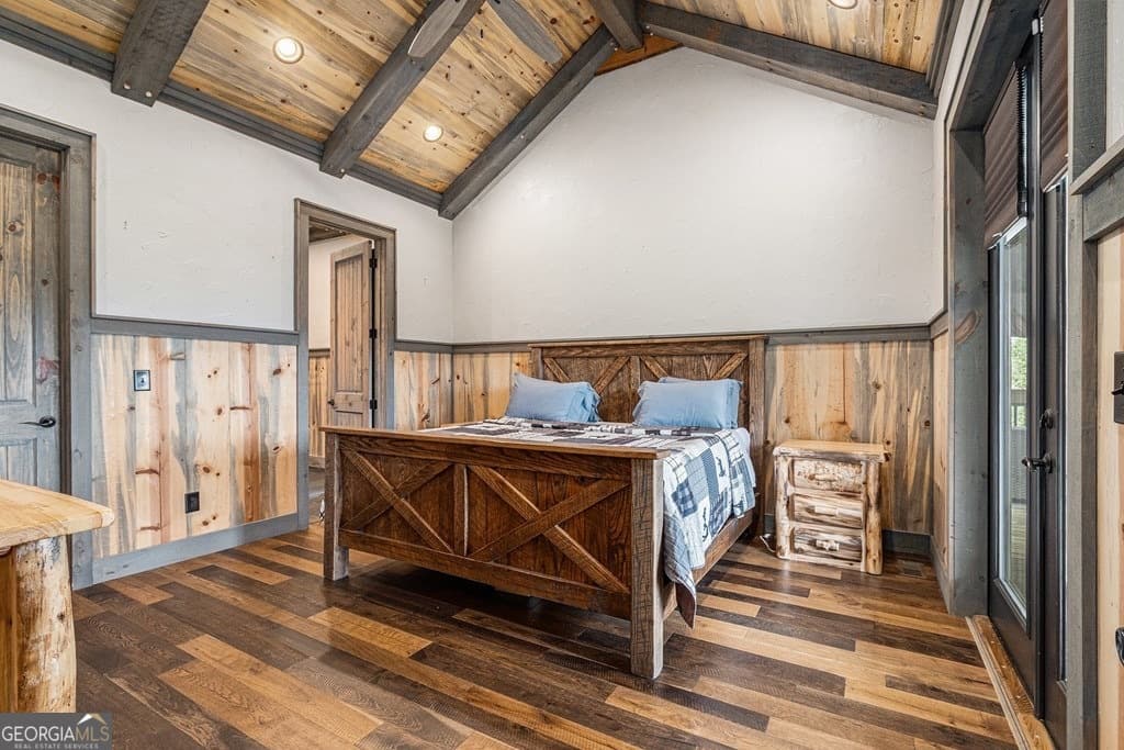 5 bedroom, 4.5 bathroom, 3,848 sq ft cabin,single family residence for sale at 142 Mountain Trace, Ellijay, GA 30540 — photo 10
