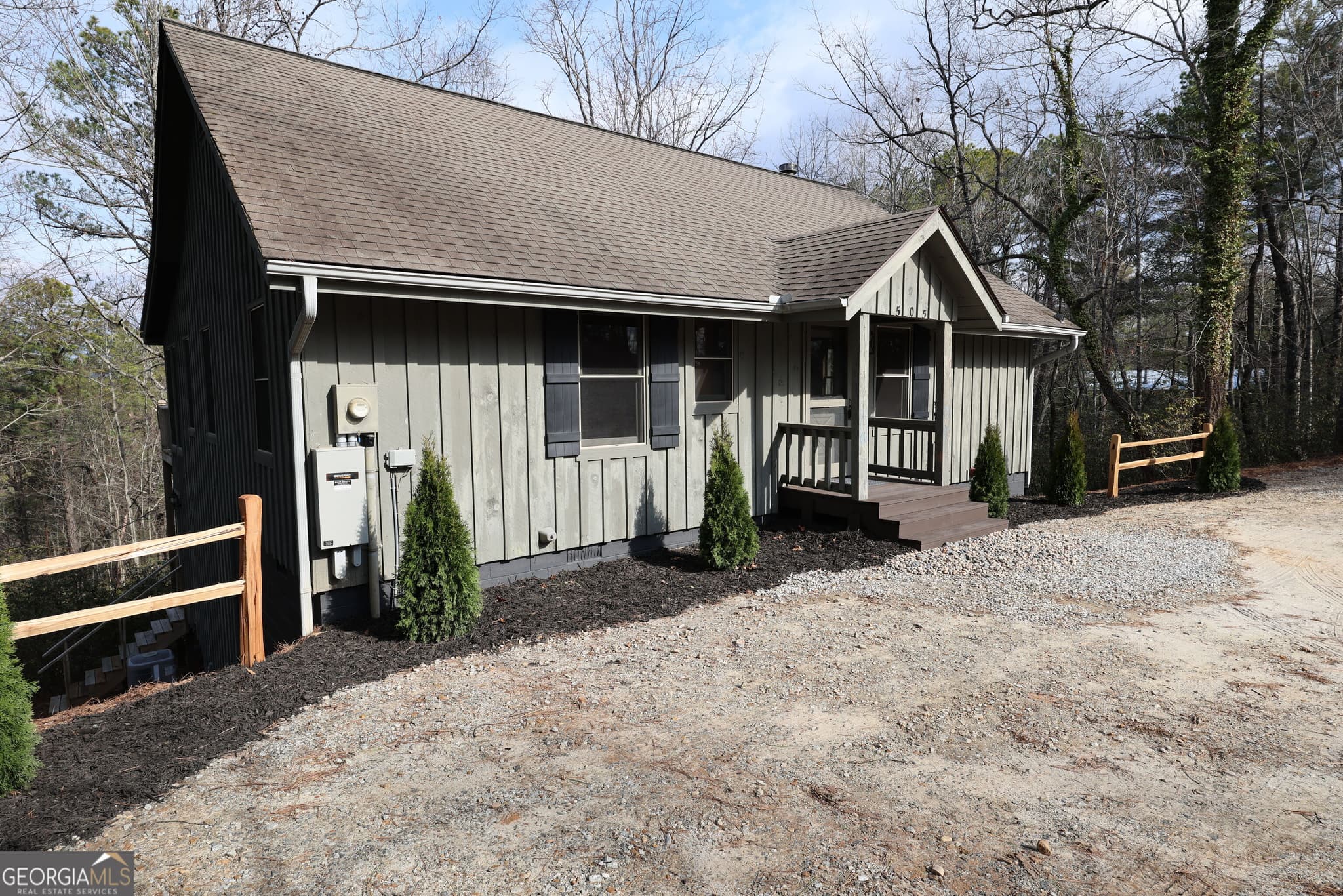 3 bedroom, 3 bathroom, 1,653 sq ft cabin,single family residence for sale at 505 Long Mountain Drive, Lakemont, GA 30552 — photo 7