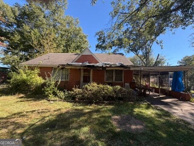 2 bedroom, 2 bathroom, 1,550 sq ft single family residence for sale at 308 Cherokee Circle, Griffin, GA 30224 — photo 2