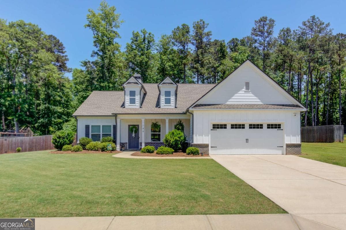 3 bedroom, 2 bathroom single family residence sold at 149 Manor Drive, Hull, GA 30646