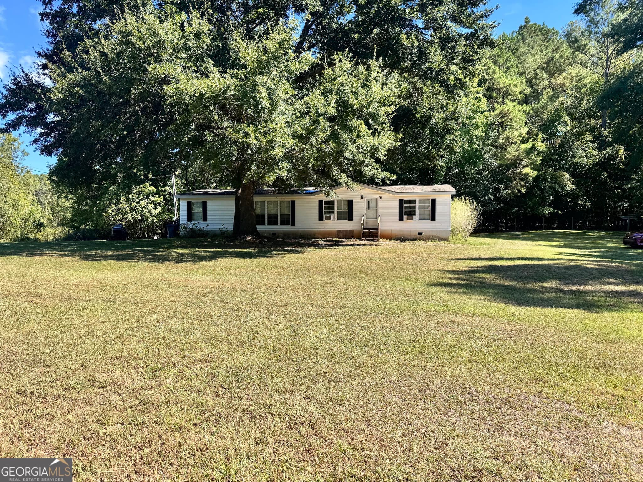 3 bedroom, 2 bathroom, 1,792 sq ft manufactured home,single family residence for sale at 136 Meriwether Lane, Milledgeville, GA 31061